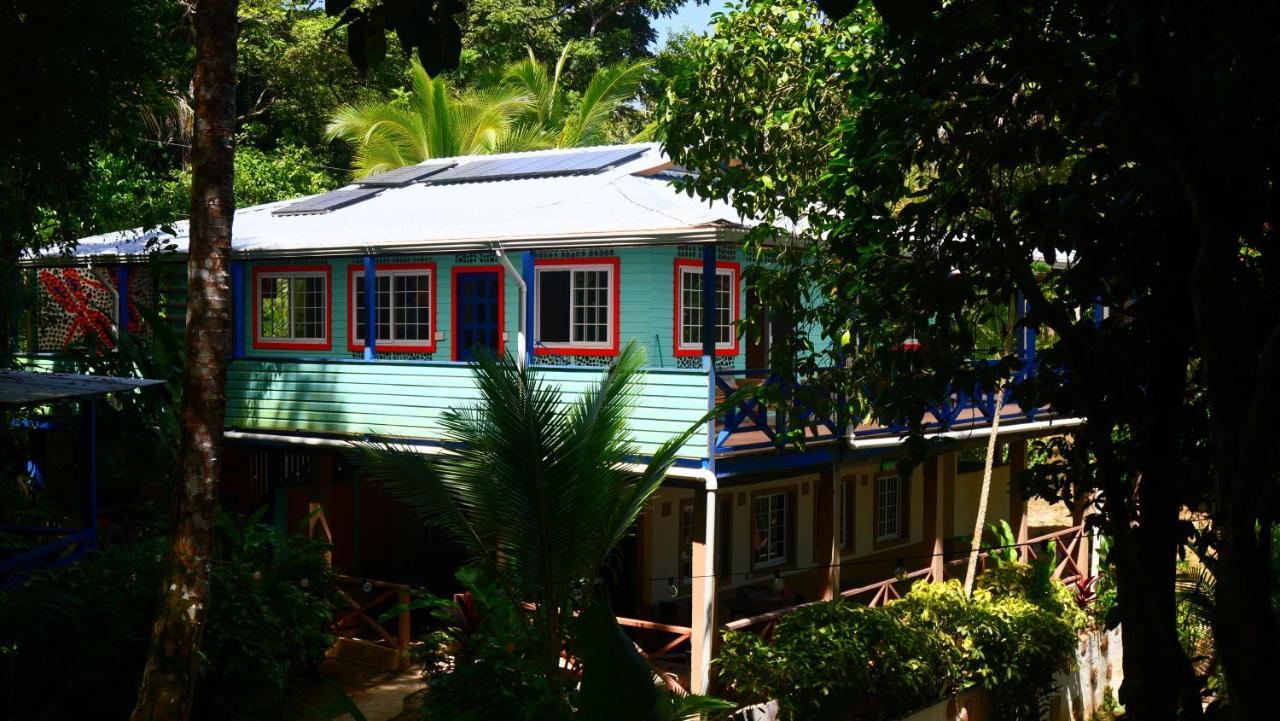 Tesoro Escondido Ecolodge Cabinas Бокас-дель-Торо Экстерьер фото