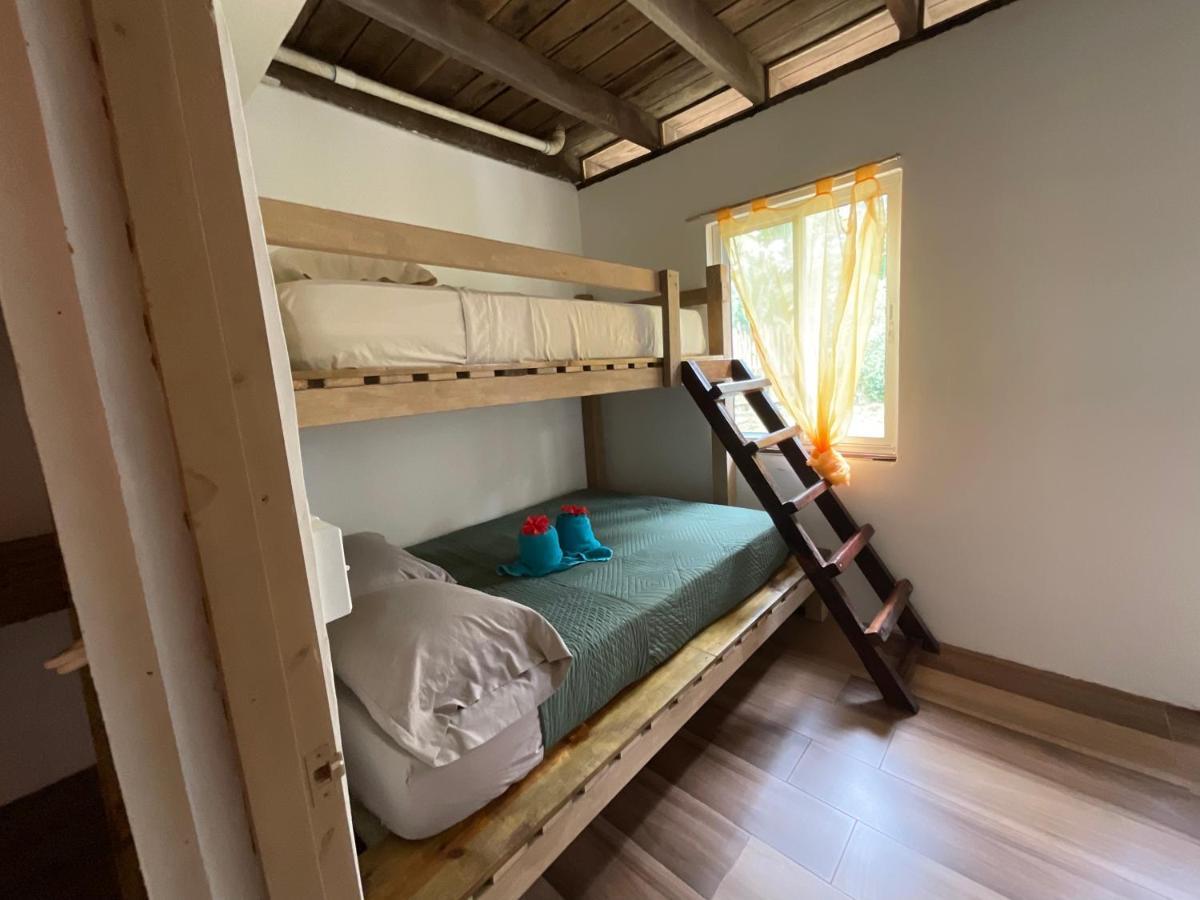 Tesoro Escondido Ecolodge Cabinas Бокас-дель-Торо Экстерьер фото