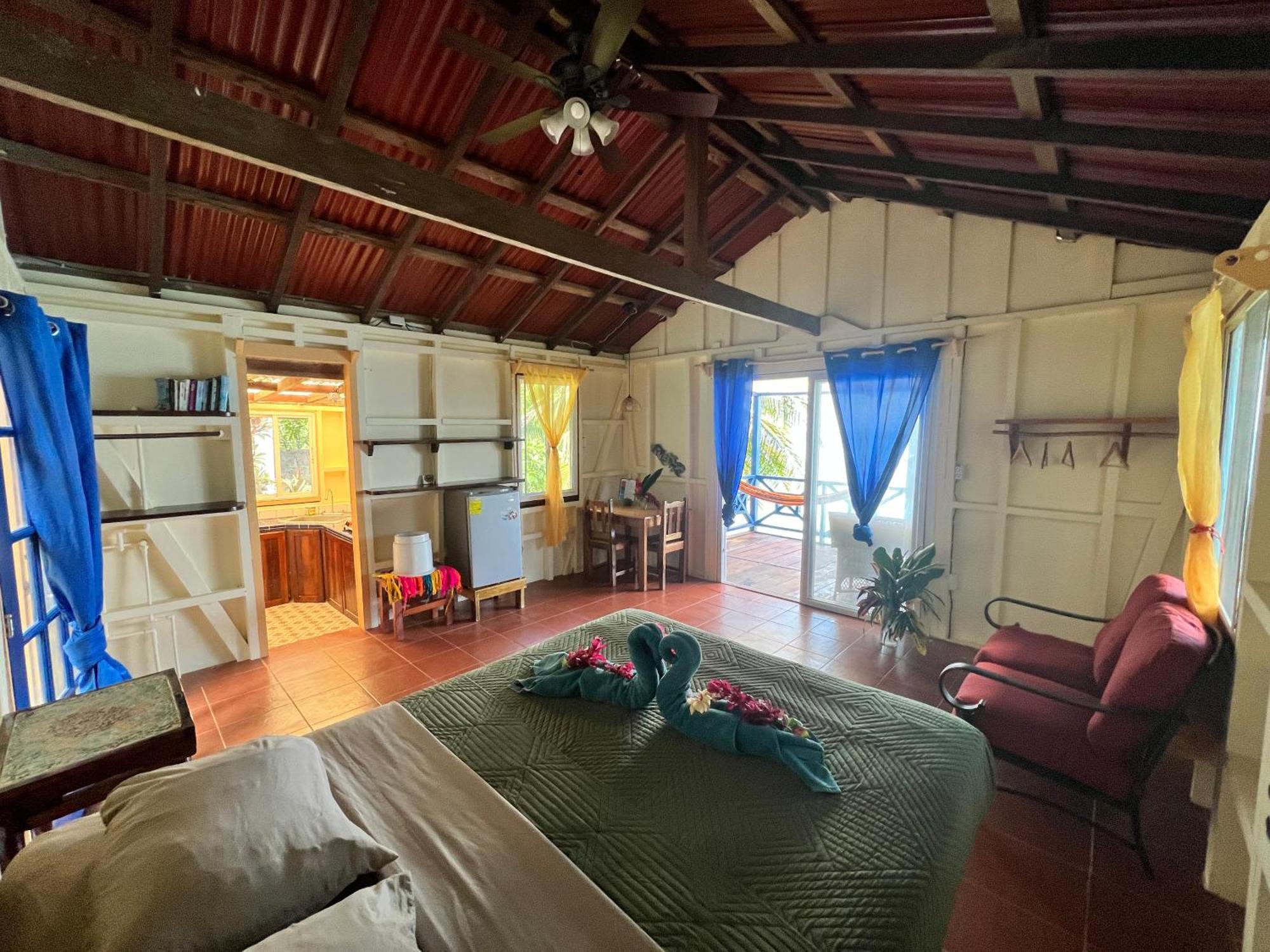Tesoro Escondido Ecolodge Cabinas Бокас-дель-Торо Экстерьер фото
