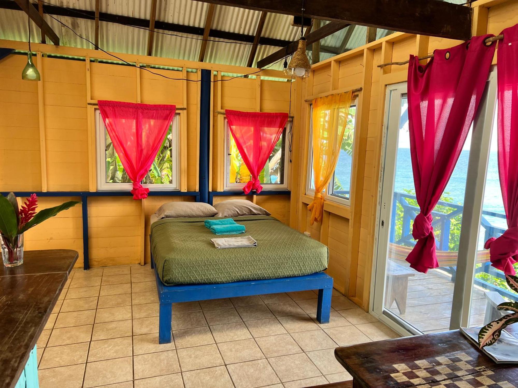 Tesoro Escondido Ecolodge Cabinas Бокас-дель-Торо Номер фото